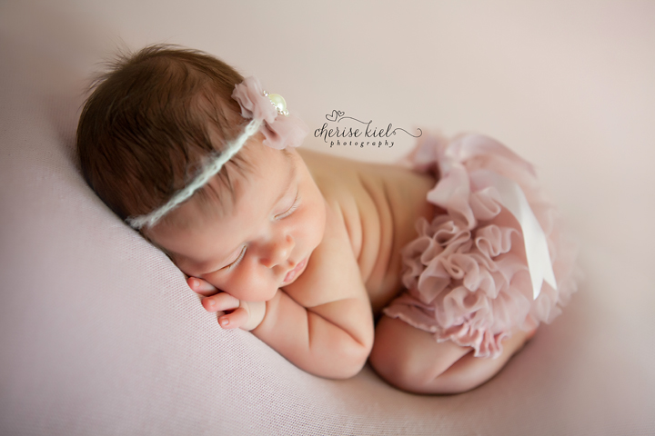 Peoria newborn photographer